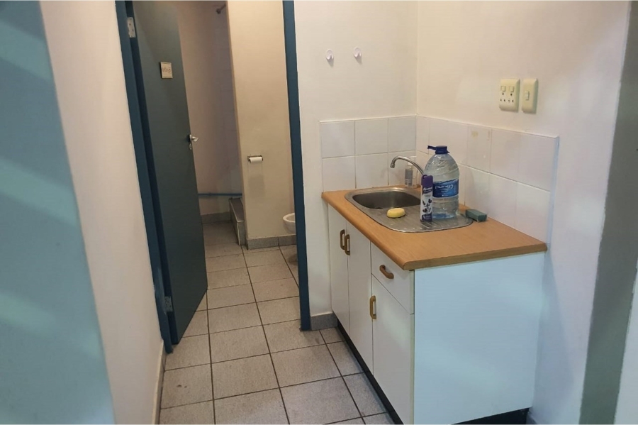 To Let commercial Property for Rent in Fairview Eastern Cape